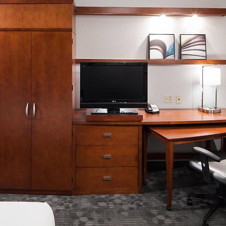 Courtyard By Marriott Miami At Dolphin Mall Sweetwater Exteriör bild