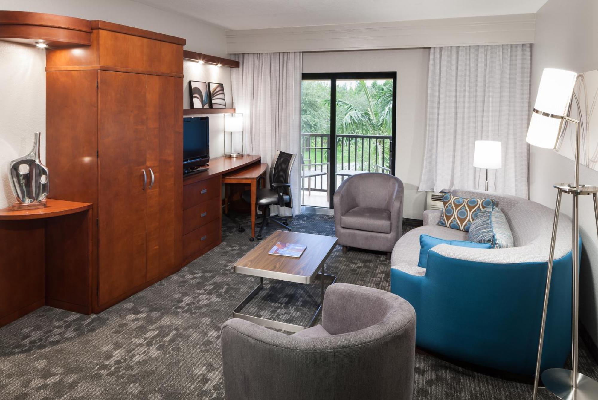 Courtyard By Marriott Miami At Dolphin Mall Sweetwater Exteriör bild