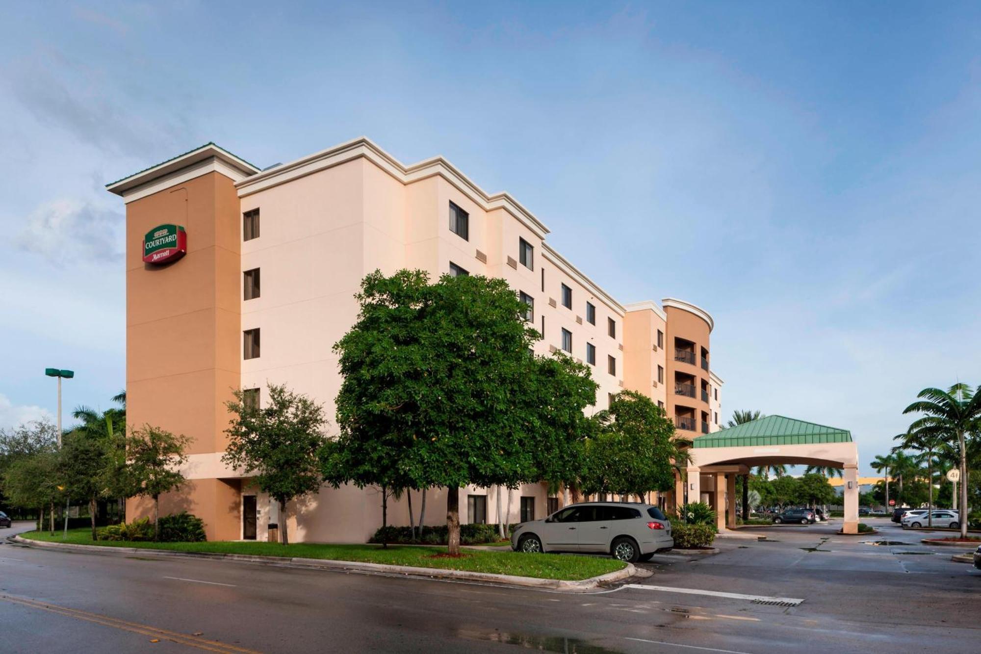 Courtyard By Marriott Miami At Dolphin Mall Sweetwater Exteriör bild