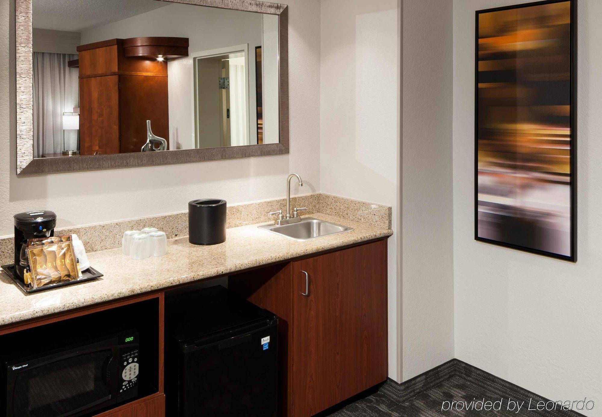 Courtyard By Marriott Miami At Dolphin Mall Sweetwater Exteriör bild
